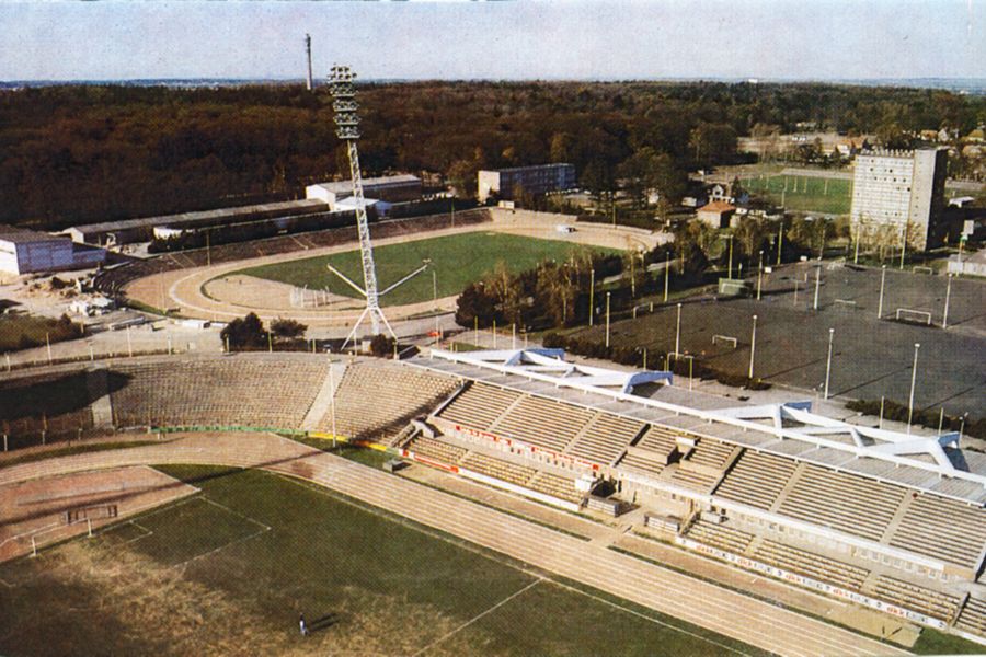 Blick über das Ostseestadion zum Sportforum